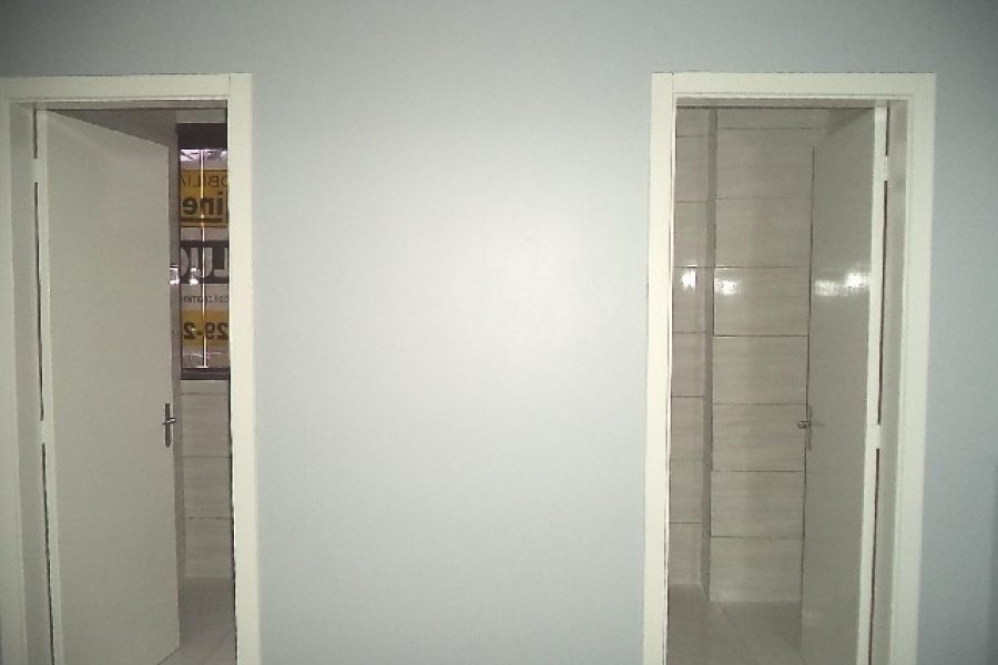 Pavilhão com 678m², no bairro Ana Rech em Caxias do Sul para Alugar
