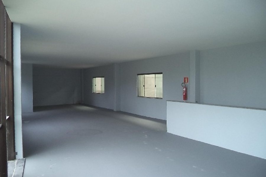 Pavilhão com 678m², no bairro Ana Rech em Caxias do Sul para Alugar