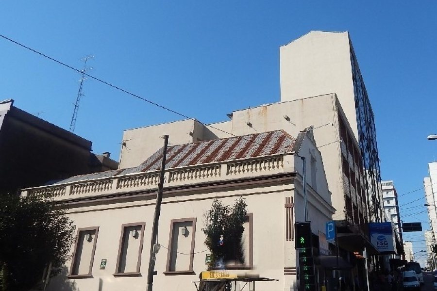 Loja com 105m², no bairro São Pelegrino em Caxias do Sul para Alugar