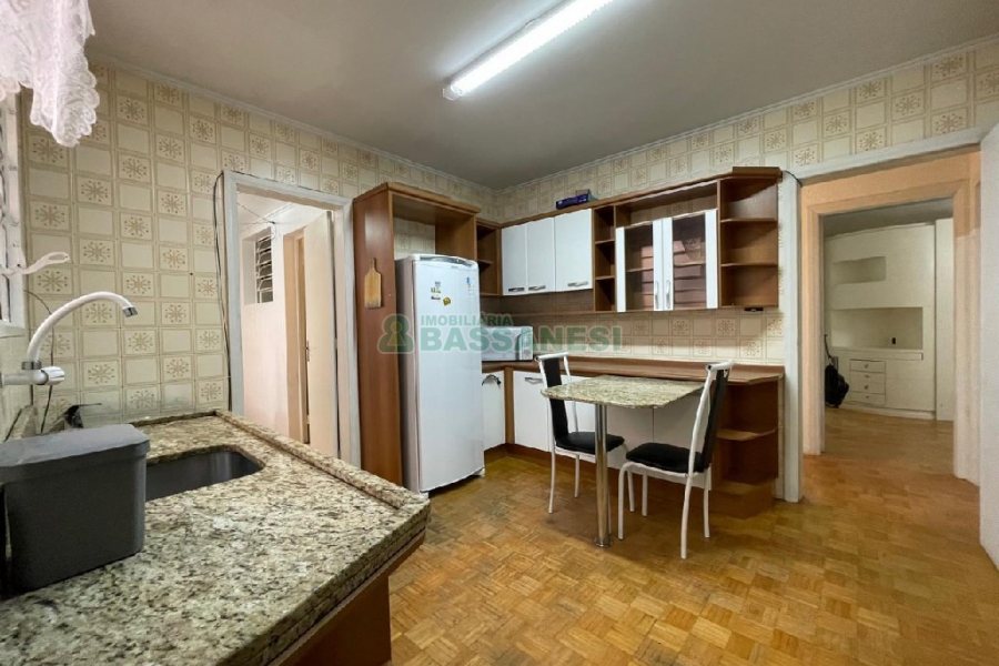 Apto Mobiliado com 80m², 3 dormitórios, no bairro São Pelegrino em Caxias do Sul para Comprar