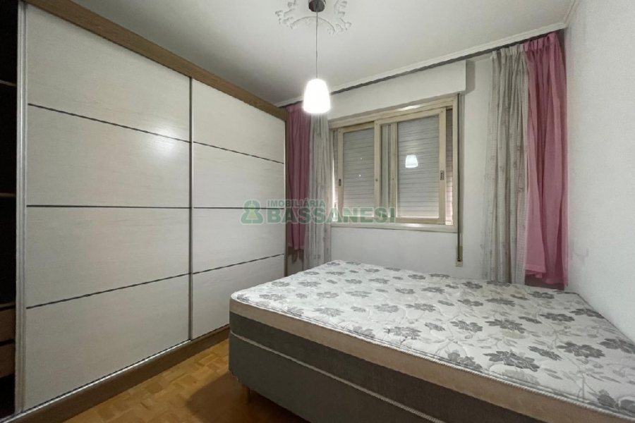 Apto Mobiliado com 80m², 3 dormitórios, no bairro São Pelegrino em Caxias do Sul para Comprar