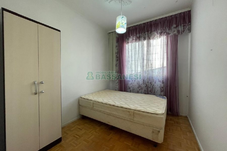 Apto Mobiliado com 80m², 3 dormitórios, no bairro São Pelegrino em Caxias do Sul para Comprar