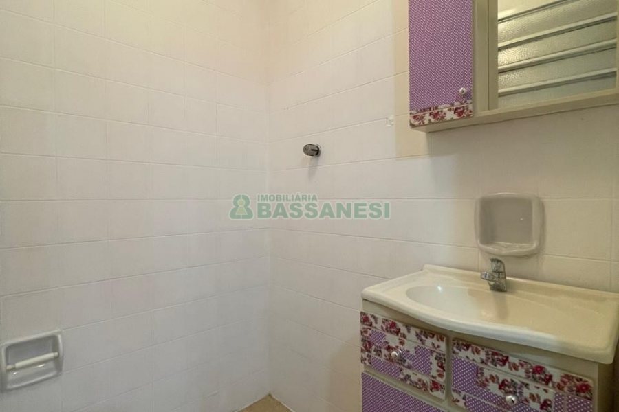 Apto Mobiliado com 80m², 3 dormitórios, no bairro São Pelegrino em Caxias do Sul para Comprar