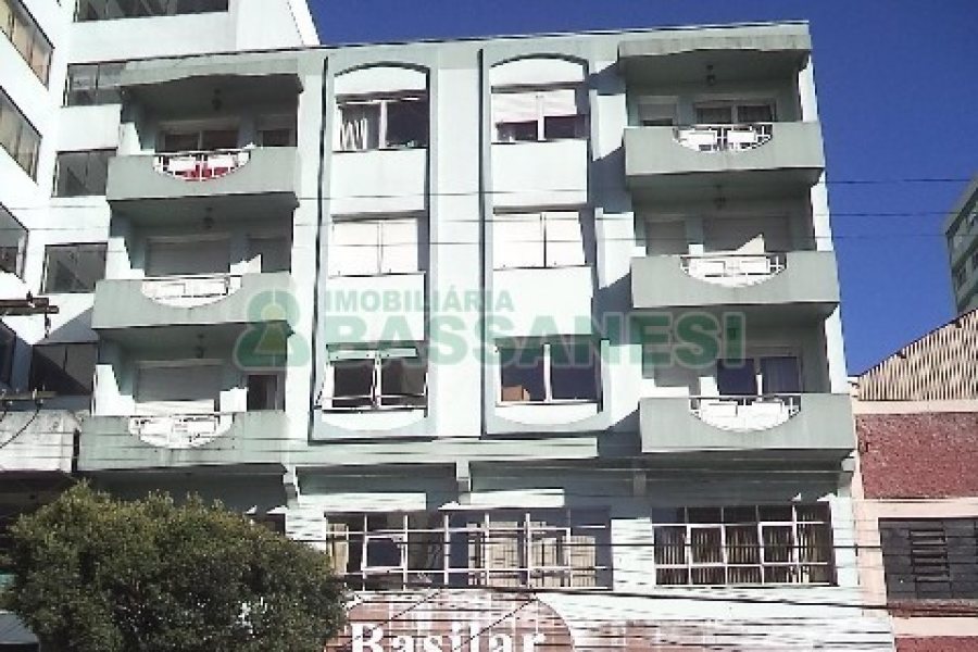 Apto Mobiliado com 80m², 3 dormitórios, no bairro São Pelegrino em Caxias do Sul para Comprar