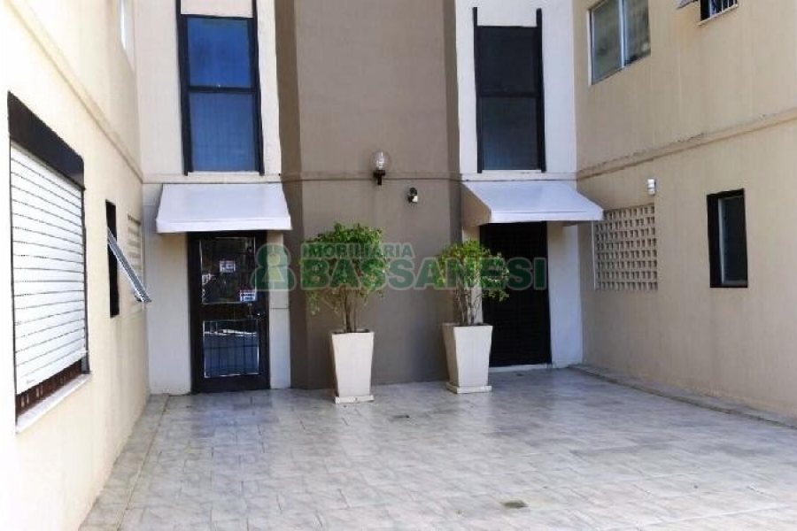 Apartamento com 91m², 3 dormitórios, 1 vaga, no bairro Panazzolo em Caxias do Sul para Alugar