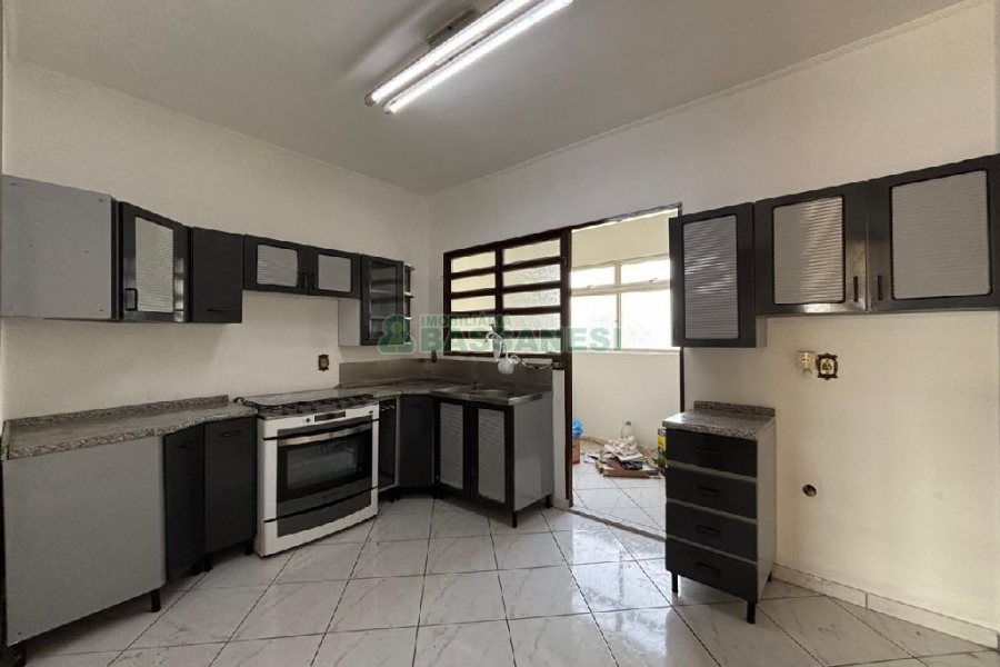 Apartamento com 91m², 3 dormitórios, 1 vaga, no bairro Panazzolo em Caxias do Sul para Alugar