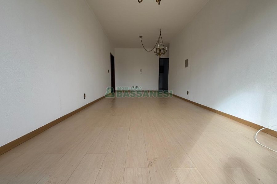 Apartamento com 91m², 3 dormitórios, 1 vaga, no bairro Panazzolo em Caxias do Sul para Alugar