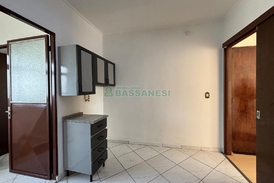 Apartamento com 91m², 3 dormitórios, 1 vaga, no bairro Panazzolo em Caxias do Sul para Alugar