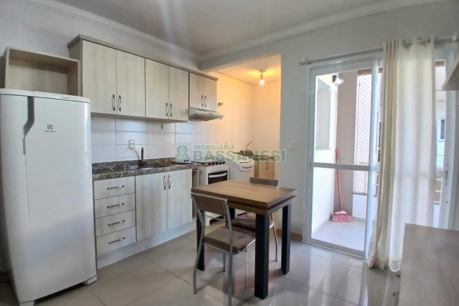 Apto Mobiliado com 37m², 1 dormitório, 1 vaga, no bairro Petrópolis em Caxias do Sul para Alugar