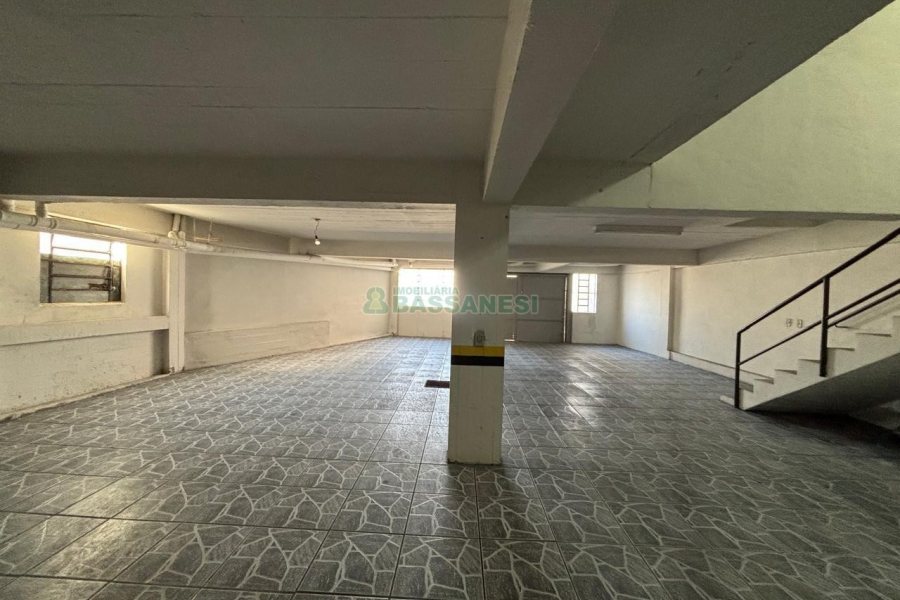 Casa com 156m², 3 dormitórios, 5 vagas, no bairro São Pelegrino em Caxias do Sul para Alugar