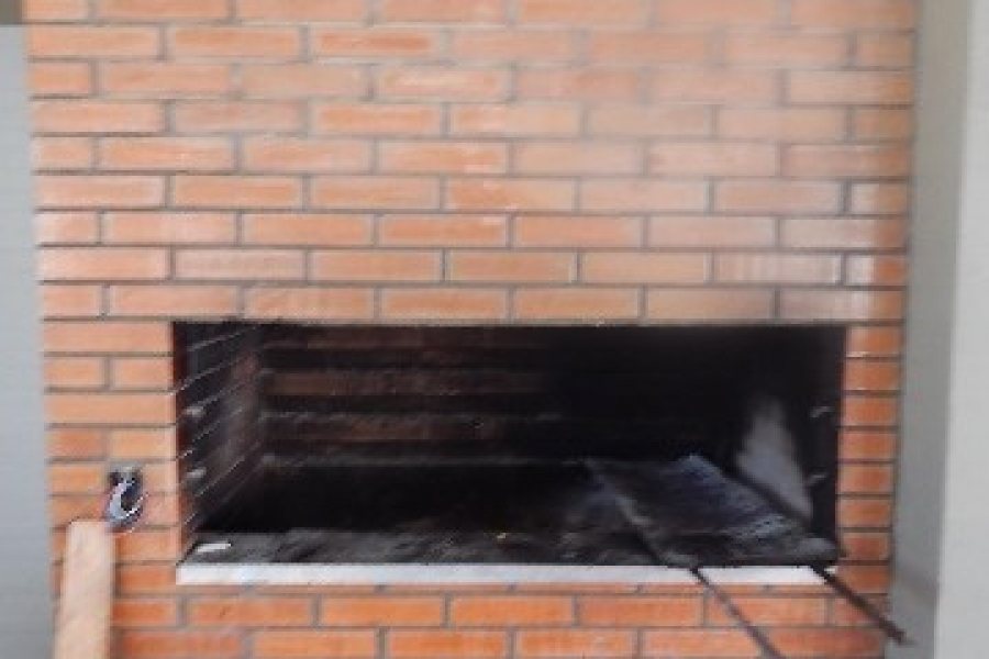 Loja com 800m², no bairro Sagrada Família em Caxias do Sul para Alugar