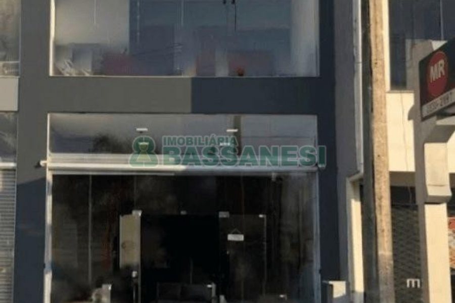 Loja com 230m², no bairro Interlagos em Caxias do Sul para Alugar