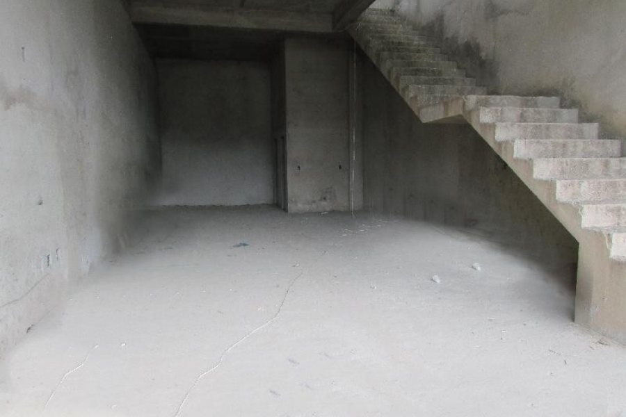 Loja com 210m², no bairro Interlagos em Caxias do Sul para Comprar