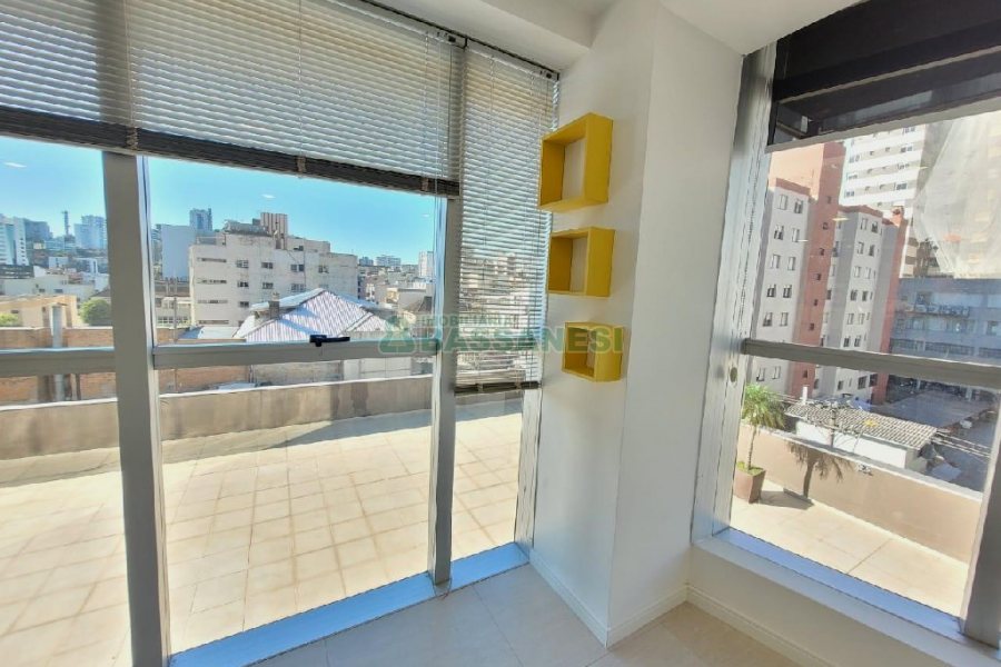 Sala com 53m², 1 vaga, no bairro Centro em Caxias do Sul para Comprar