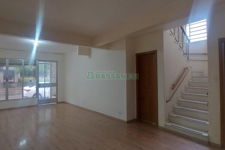 Casa Comercial com 263m², no bairro São Pelegrino em Caxias do Sul para Alugar