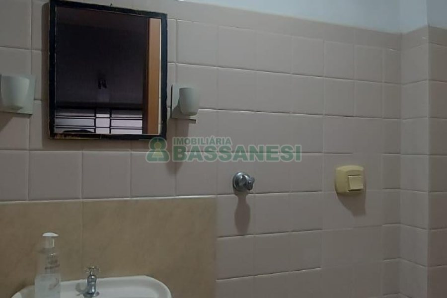 Casa Comercial com 263m², no bairro São Pelegrino em Caxias do Sul para Alugar