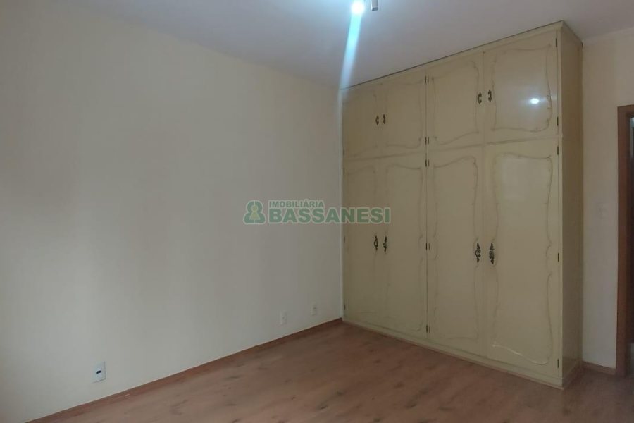 Casa Comercial com 263m², no bairro São Pelegrino em Caxias do Sul para Alugar