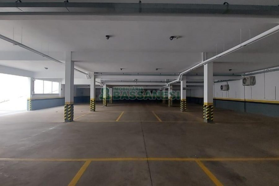 Estacionamento com 100m², no bairro São Pelegrino em Caxias do Sul para Alugar