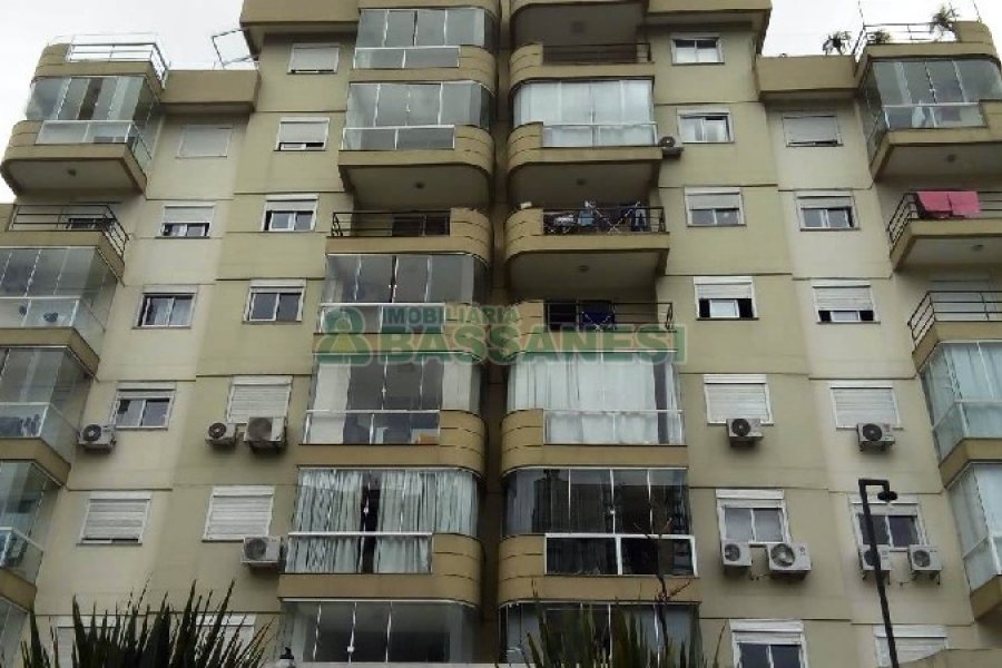 Apartamento com 115m², 3 dormitórios, 2 vagas, no bairro Marechal Floriano em Caxias do Sul para Comprar