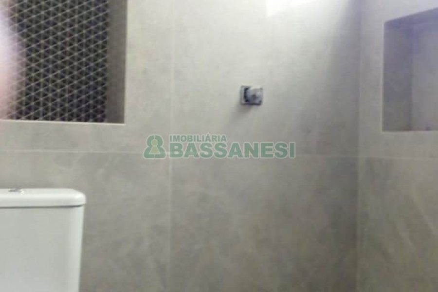 Apartamento com 115m², 3 dormitórios, 2 vagas, no bairro Marechal Floriano em Caxias do Sul para Comprar