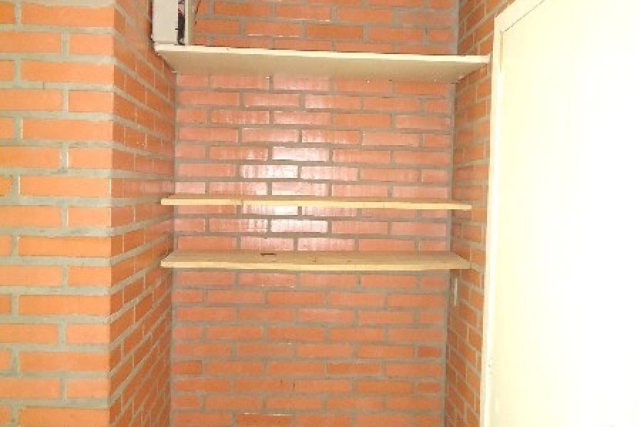 Casa com 50m², 2 dormitórios, no bairro Santa Catarina em Caxias do Sul para Comprar