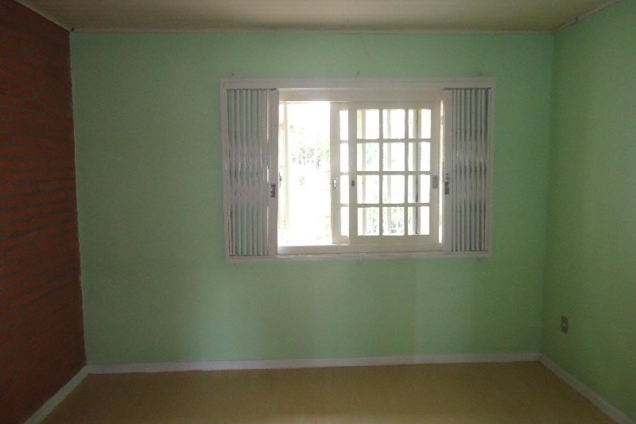 Casa com 50m², 2 dormitórios, no bairro Santa Catarina em Caxias do Sul para Comprar