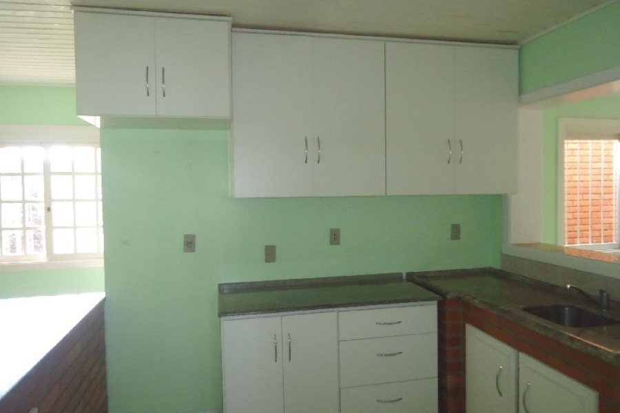 Casa com 50m², 2 dormitórios, no bairro Santa Catarina em Caxias do Sul para Comprar