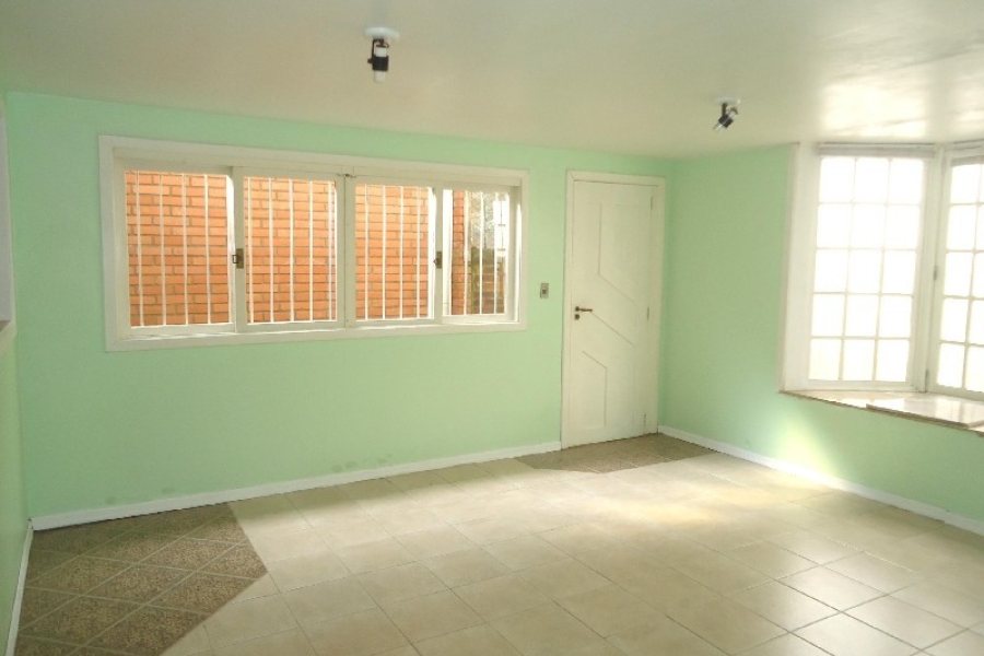 Casa com 50m², 2 dormitórios, no bairro Santa Catarina em Caxias do Sul para Comprar