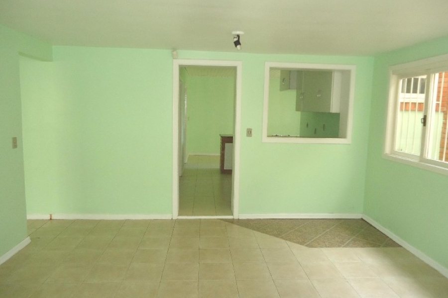 Casa com 50m², 2 dormitórios, no bairro Santa Catarina em Caxias do Sul para Comprar
