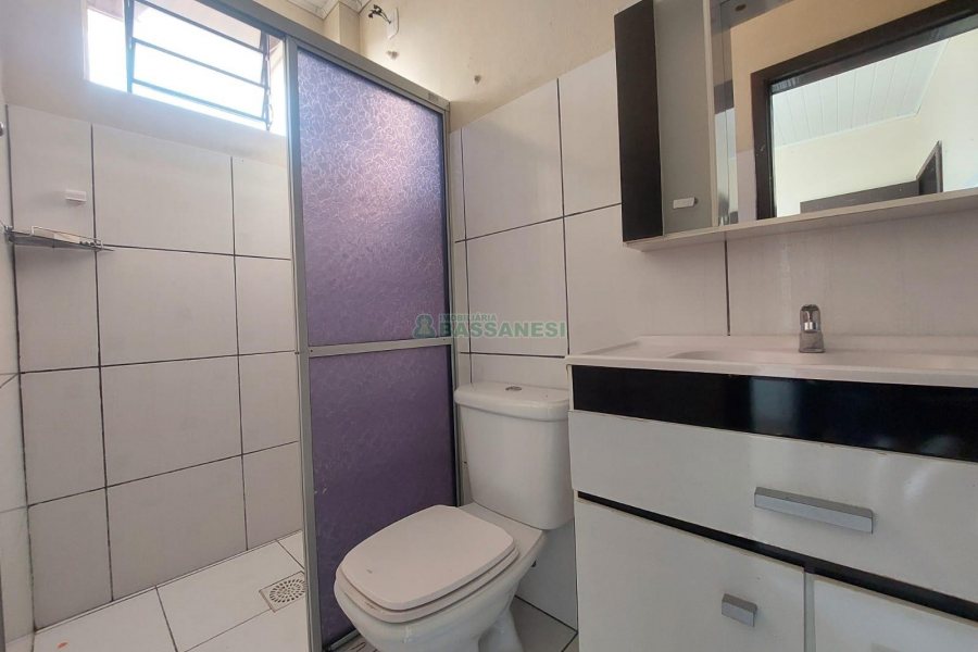 Apartamento com 94m², 2 dormitórios, 1 vaga, no bairro Interlagos em Caxias do Sul para Alugar