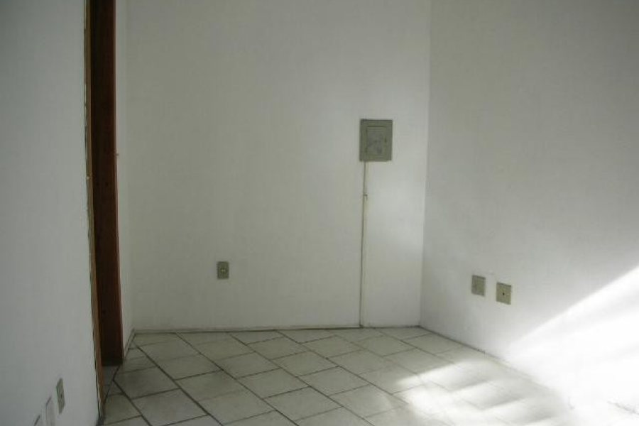 Sala com 18m², no bairro Centro em Caxias do Sul para Alugar
