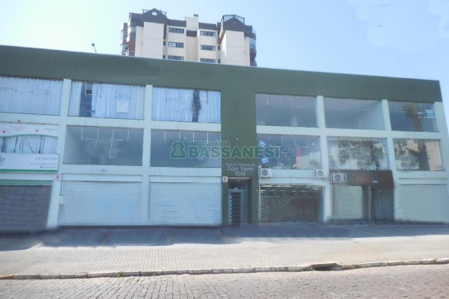 Sala com 92m², no bairro Madureira em Caxias do Sul para Comprar