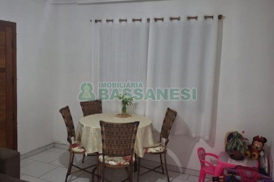 Apartamento com 68m², 2 dormitórios, 1 vaga, no bairro Rio Branco em Caxias do Sul para Comprar