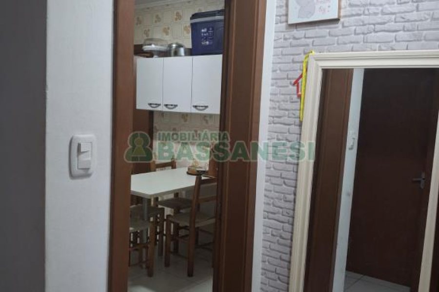 Apartamento com 68m², 2 dormitórios, 1 vaga, no bairro Rio Branco em Caxias do Sul para Comprar