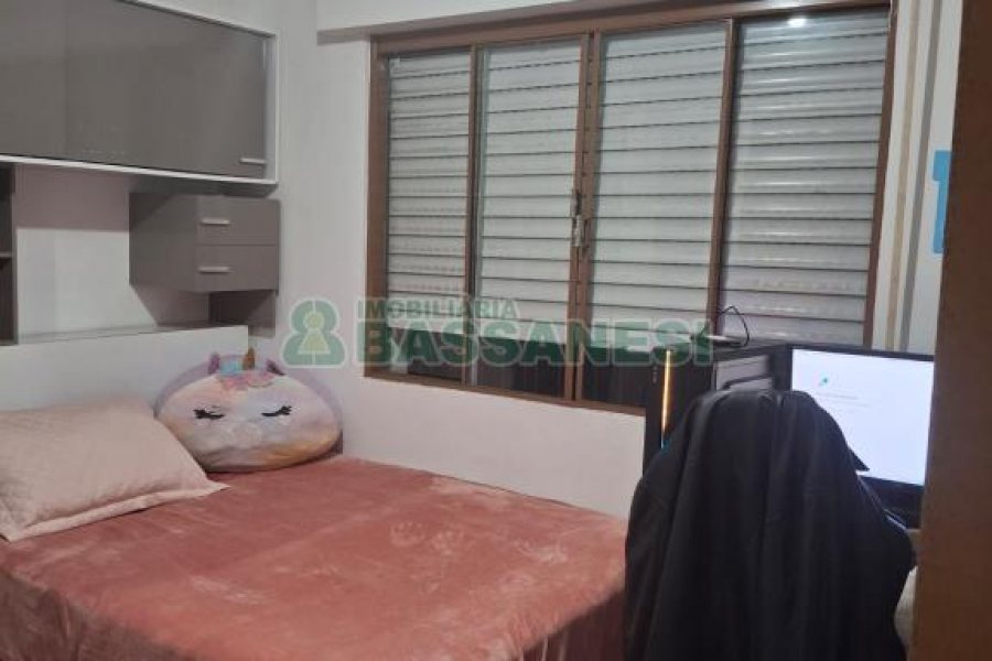 Apartamento com 68m², 2 dormitórios, 1 vaga, no bairro Rio Branco em Caxias do Sul para Comprar