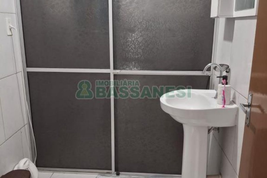 Apartamento com 68m², 2 dormitórios, 1 vaga, no bairro Rio Branco em Caxias do Sul para Comprar