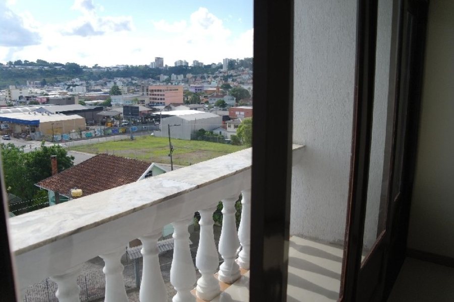 Apartamento com 113m², 3 dormitórios, 1 vaga, no bairro São José em Caxias do Sul para Comprar