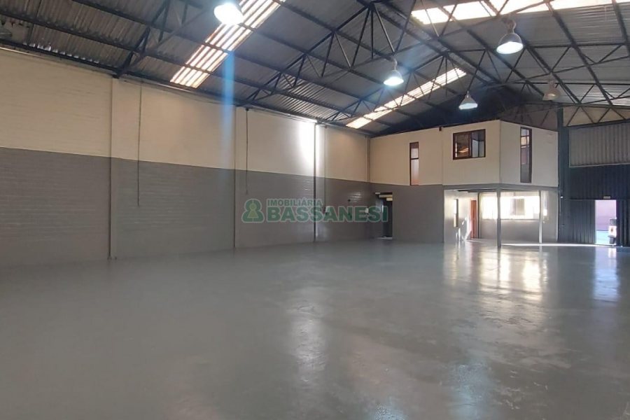 Pavilhão com 280m², no bairro Santa Catarina em Caxias do Sul para Alugar