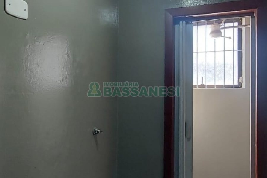 Pavilhão com 280m², no bairro Santa Catarina em Caxias do Sul para Alugar