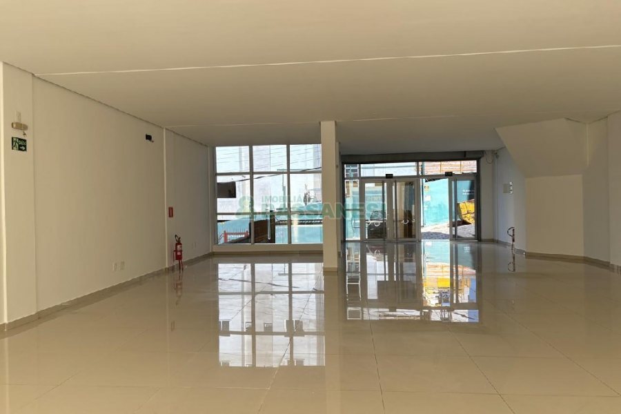 Loja com 230m², no bairro Exposição em Caxias do Sul para Alugar