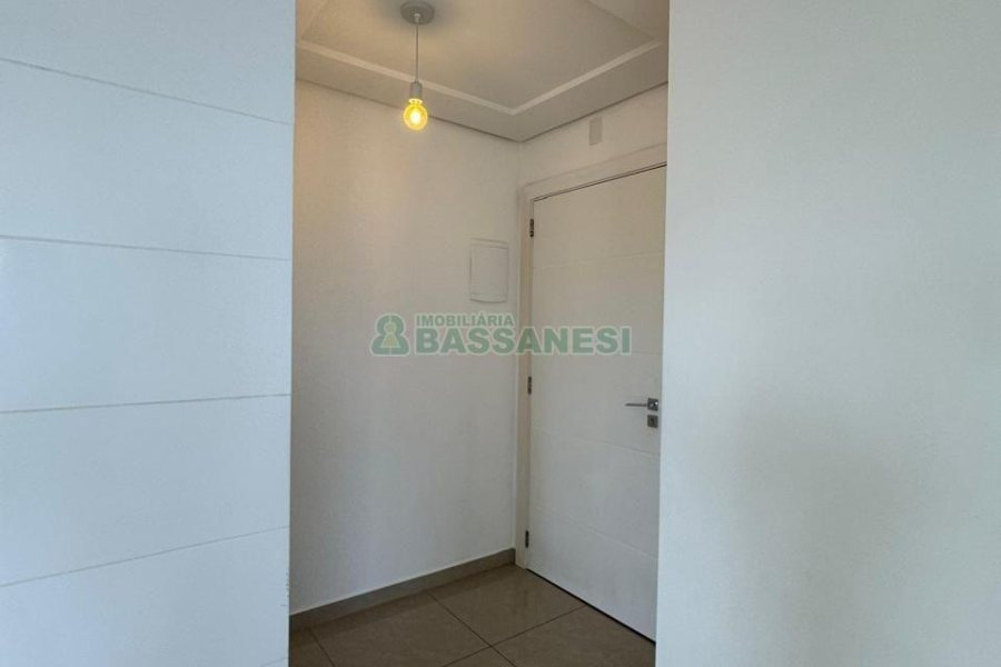 Apartamento com 64m², 2 dormitórios, 2 vagas, no bairro Panazzolo em Caxias do Sul para Comprar