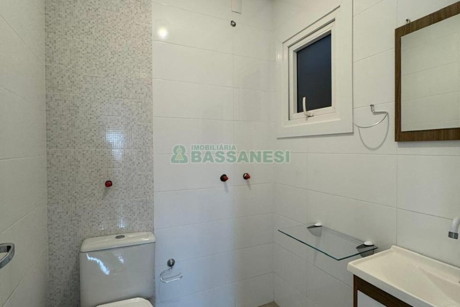 Apartamento com 64m², 2 dormitórios, 2 vagas, no bairro Panazzolo em Caxias do Sul para Comprar