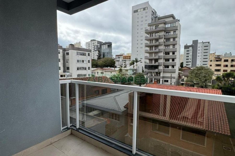 Apartamento com 64m², 2 dormitórios, 2 vagas, no bairro Panazzolo em Caxias do Sul para Comprar