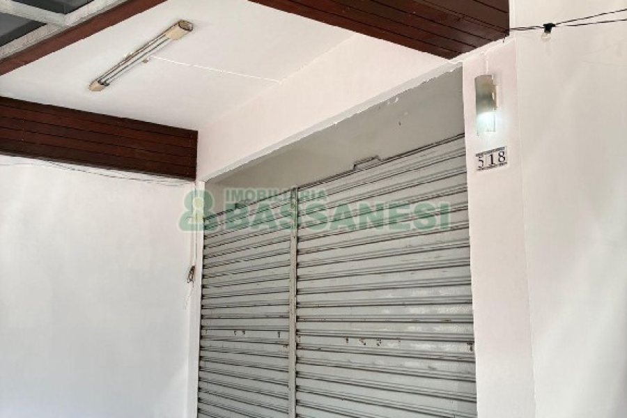 Loja com 80m², no bairro Esplanada em Caxias do Sul para Alugar