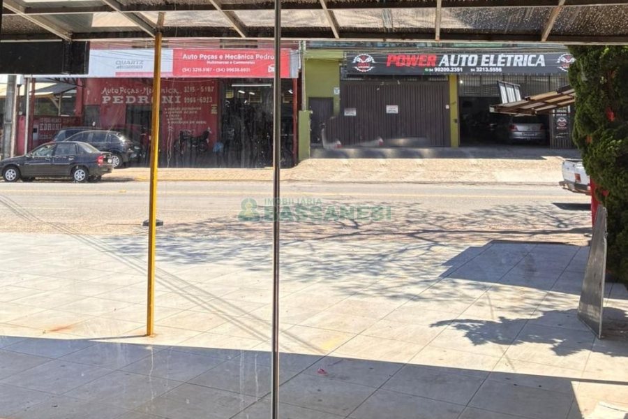 Loja com 80m², no bairro Esplanada em Caxias do Sul para Alugar