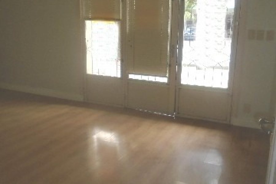 Loja com 60m², no bairro Pio X em Caxias do Sul para Alugar