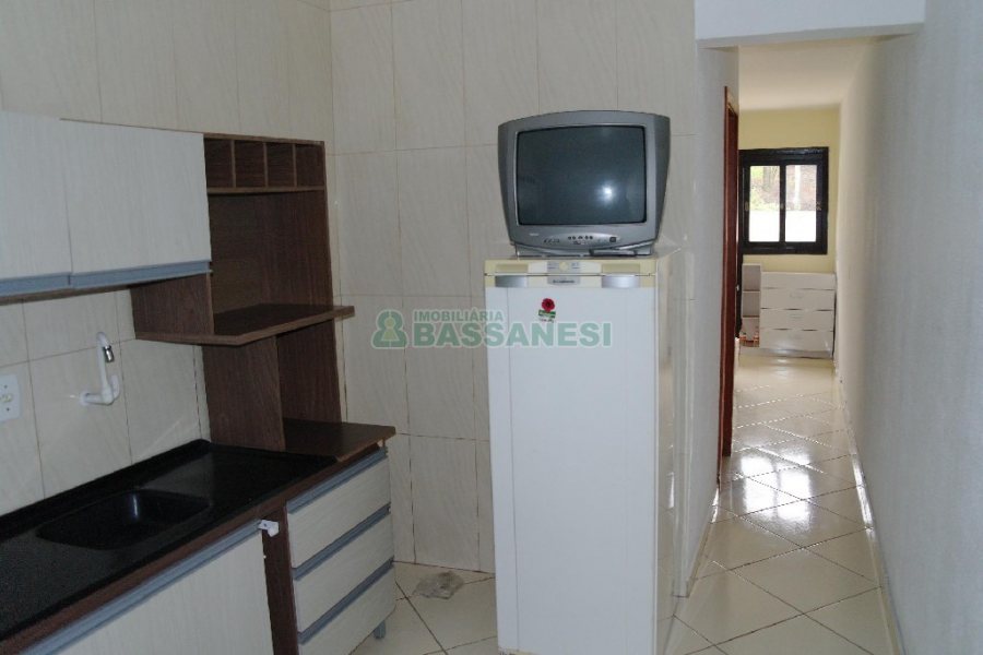 Apartamento com 38m², 1 dormitório, 1 vaga, no bairro Sagrada Família em Caxias do Sul para Alugar