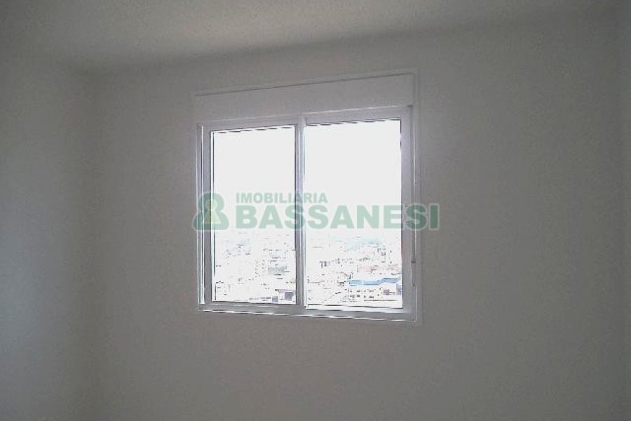 Apartamento com 54m², 2 dormitórios, 1 vaga, no bairro De Lazzer em Caxias do Sul para Alugar