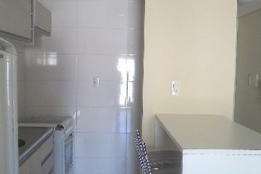 Kitinete Mobiliado com 30m², 1 dormitório, no bairro São Pelegrino em Caxias do Sul para Alugar