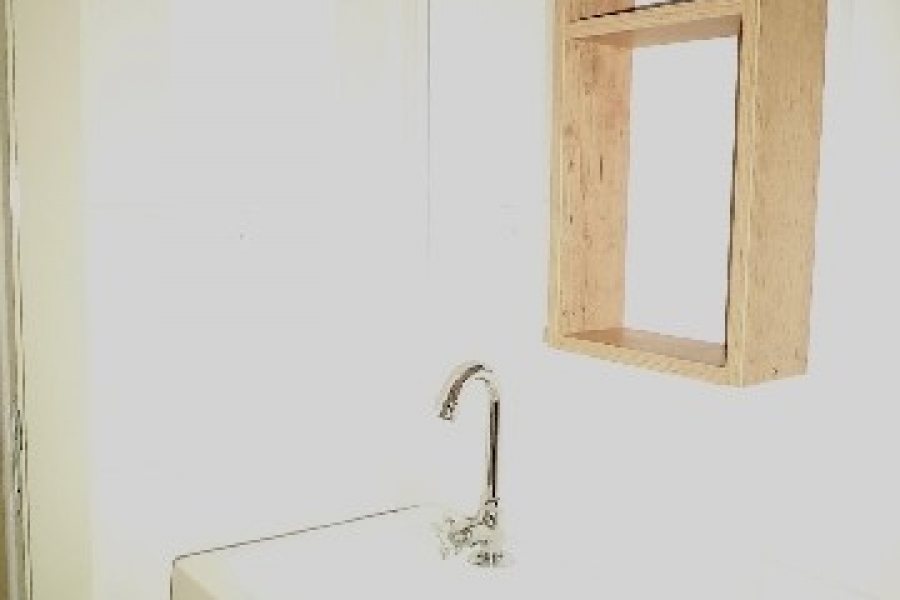 Kitinete Mobiliado com 30m², 1 dormitório, no bairro São Pelegrino em Caxias do Sul para Alugar